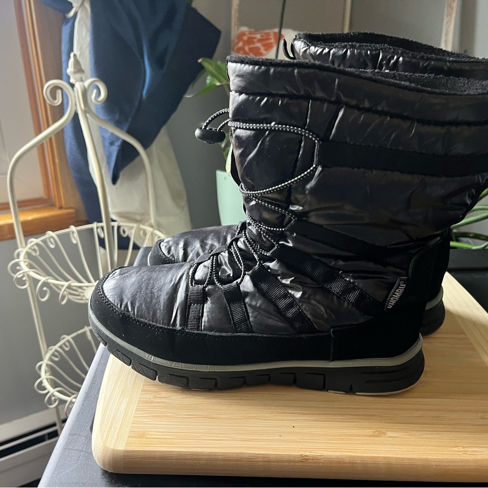 Khombu Black Winter Boots - Picture 2 of 4